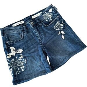 🍀 Anthropologie Pilcro Slim Boyfriend Denim Shorts Blue Embroidered 26 - READ